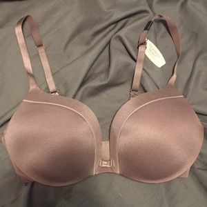 Victoria’s Secret Plunge Push Up Bra 34D